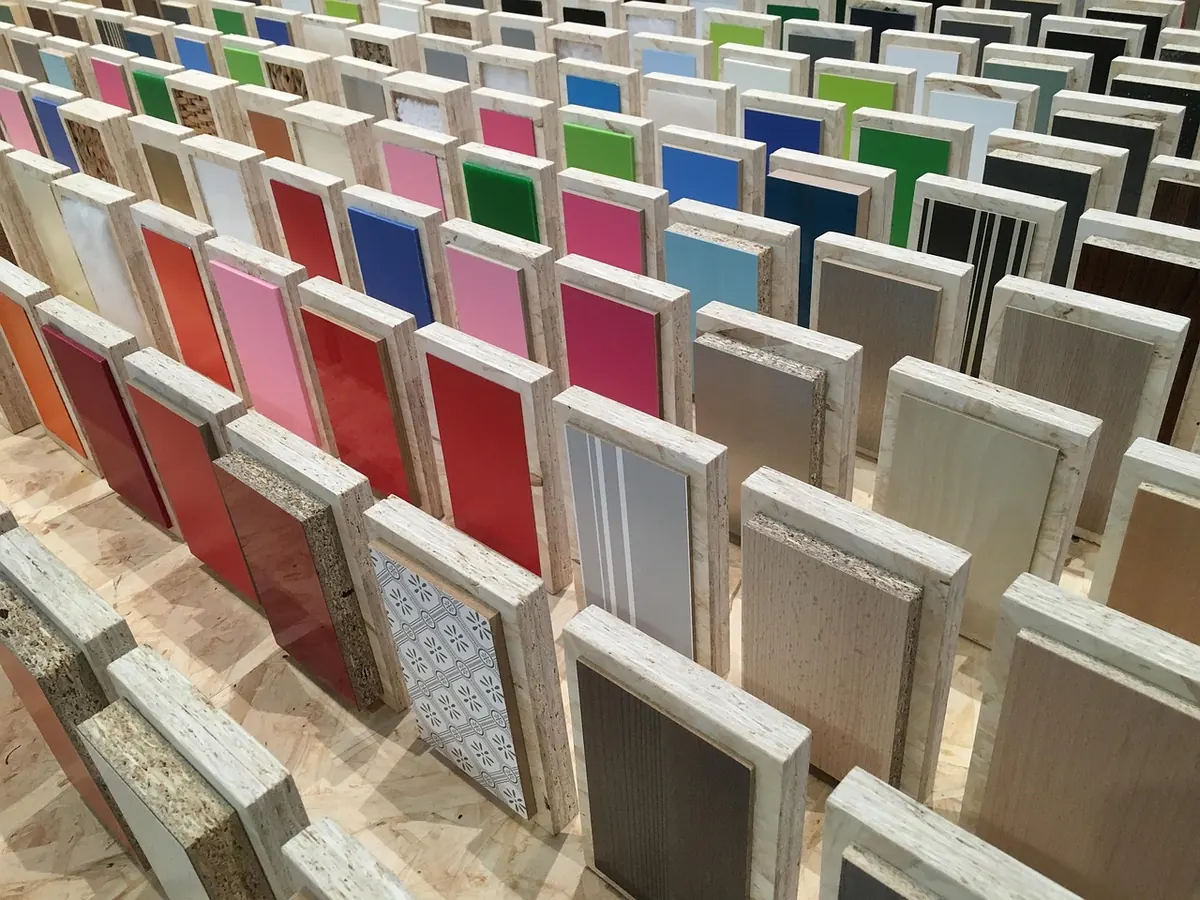 Kitchen Countertop Material Checklist: Heat, Stains, Maintenance, and Budget